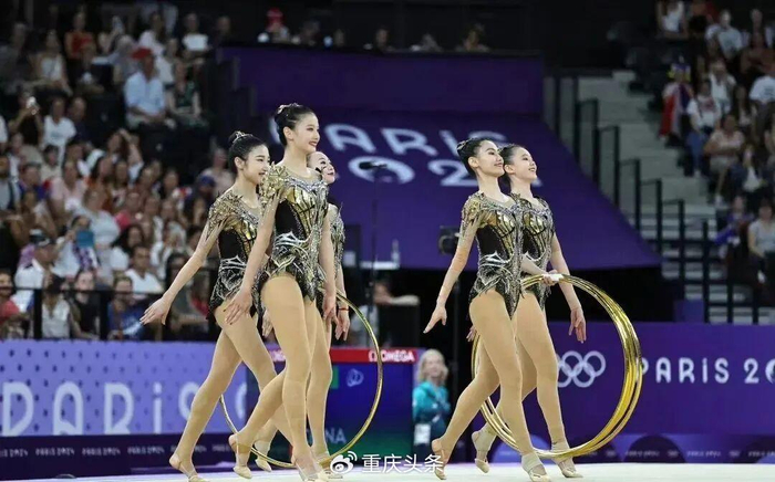 乐鱼官网-13岁霹雳舞少年巴黎夺冠 身后站着一群“造梦者”|李勇秋|重庆|沙坪坝|街舞|教练_新浪体育_新浪新闻