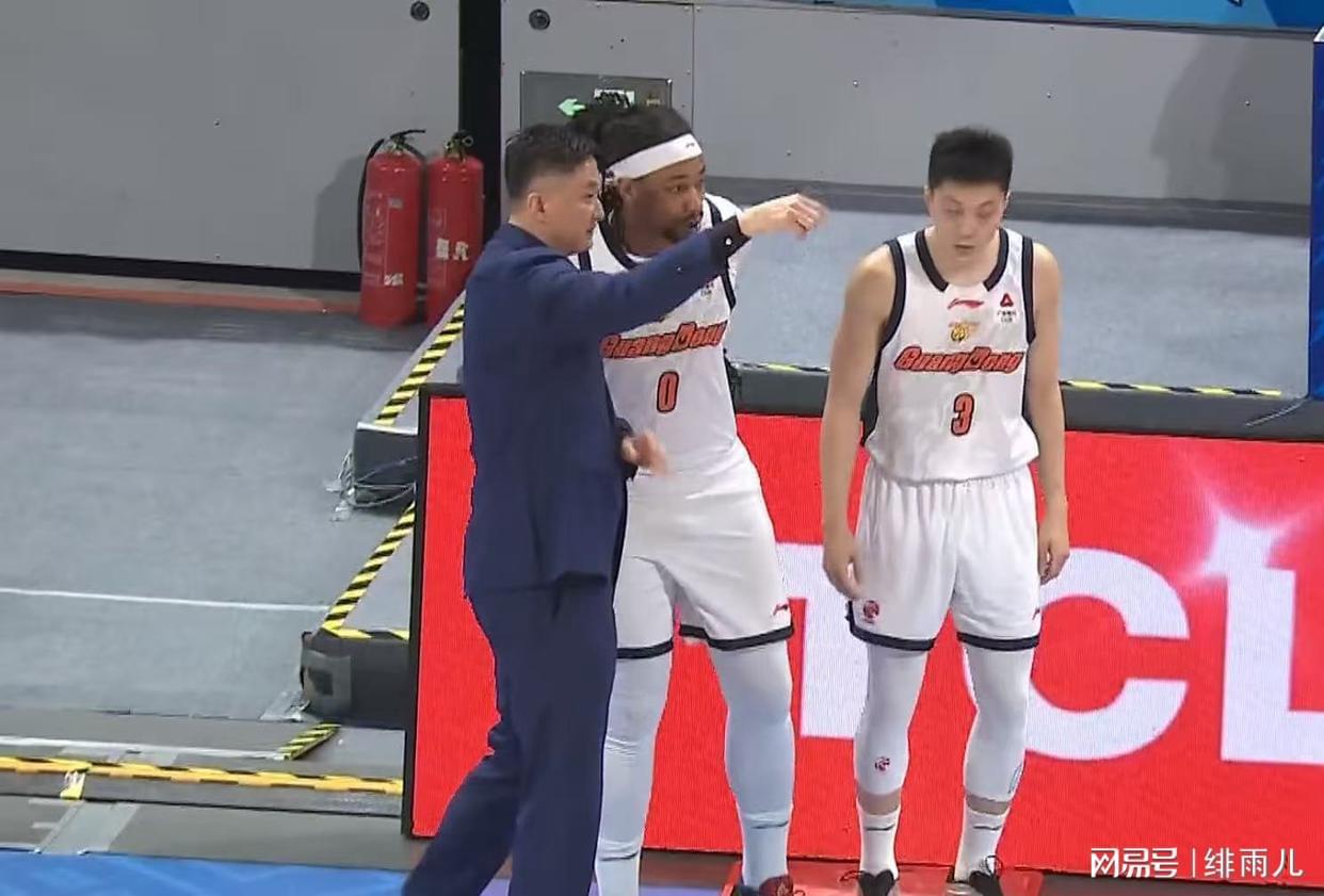 大换血！广东四大外援可能全部离队，杜锋终于迎来补强机会！